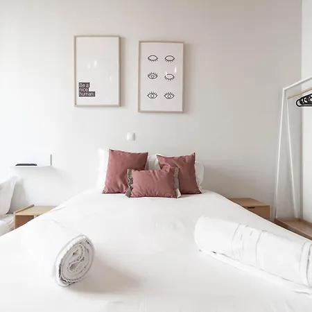 Akicity Alameda Comet Apartment