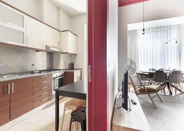 Akicity Alameda Comet リスボン