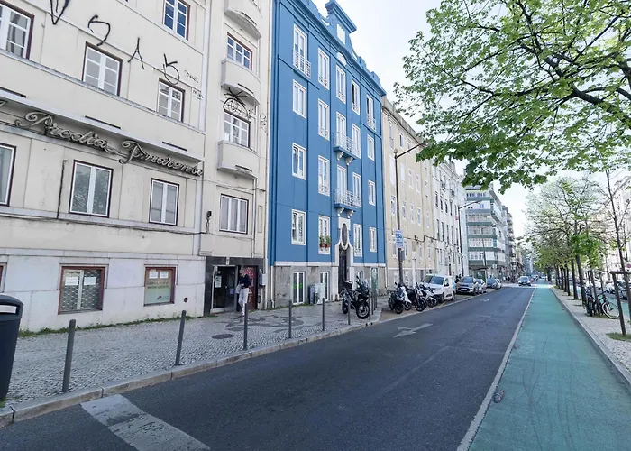 Akicity Alameda Comet